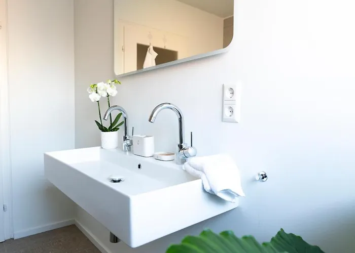 Seerose - W14, Zentral In Bahnhofsnaehe, Kueche, 3 Schlafzimmer דירה *