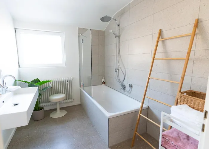 Seerose - W14, Zentral In Bahnhofsnaehe, Kueche, 3 Schlafzimmer * אולם